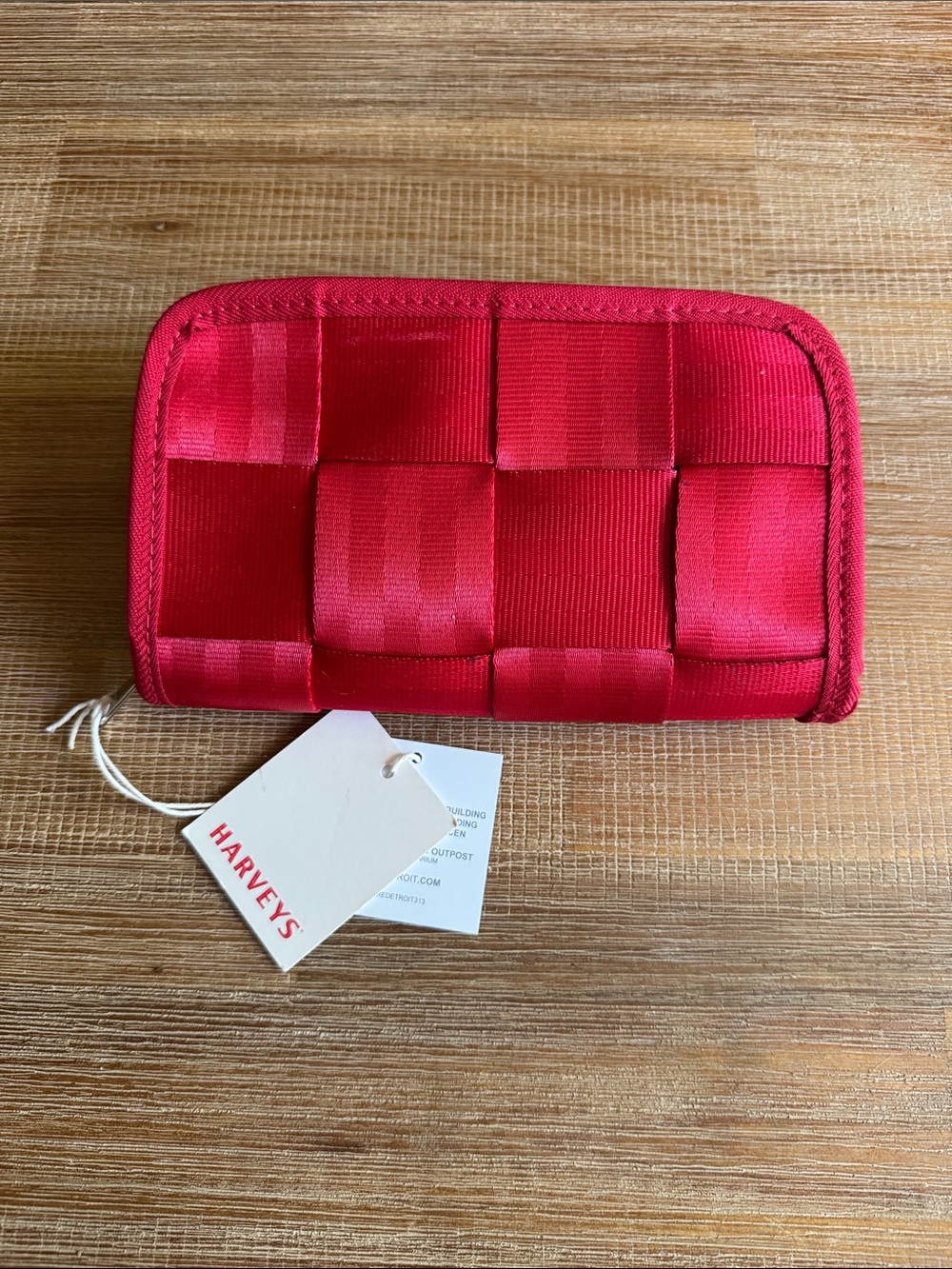 Harveys Seatbelt Classic Wallet Red Woven Zip Around Organizer NWT